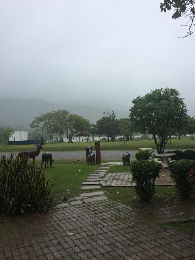 Samerdrow Khao Yai Mu Si Exterior foto